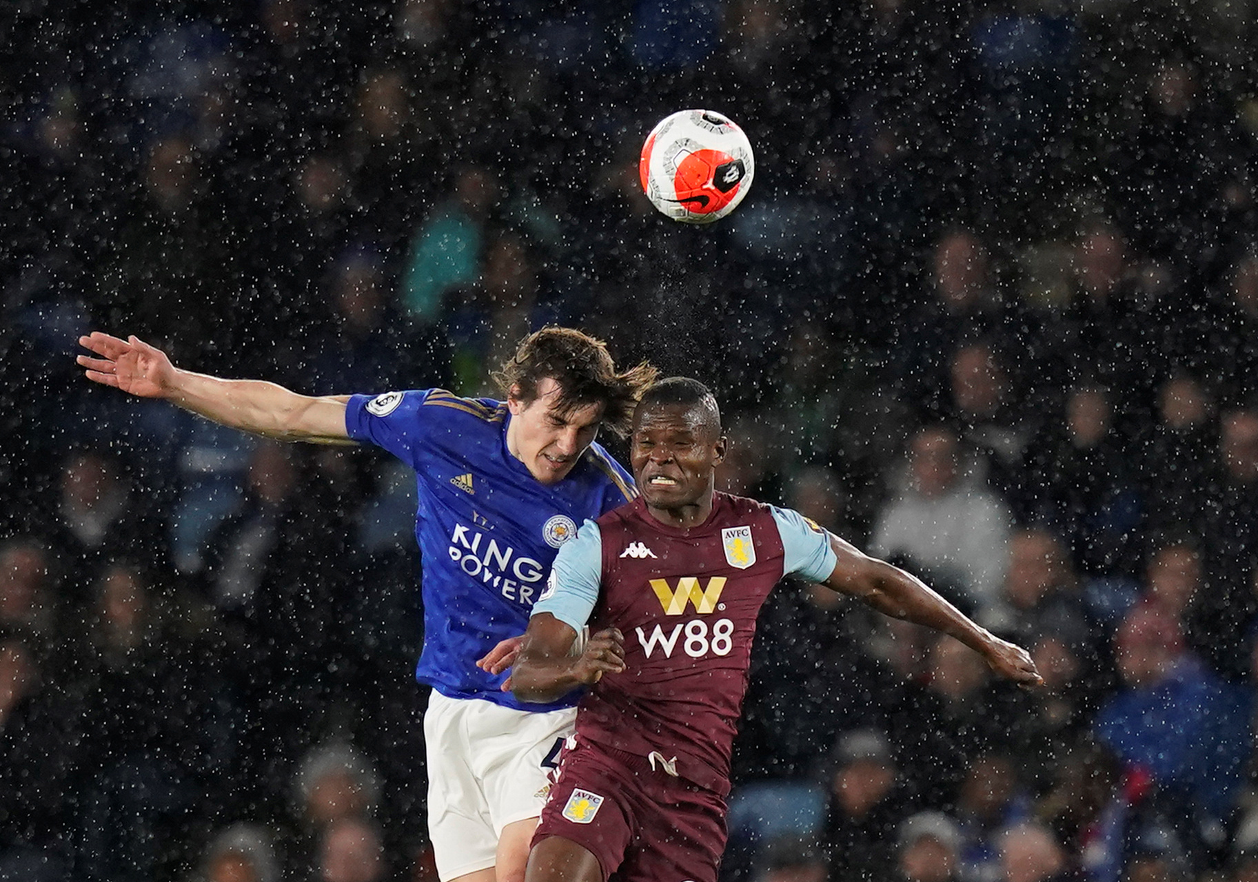 下手不留情！东契奇面对旧主首节轰14分 单挑前队友还“军训”浓眉