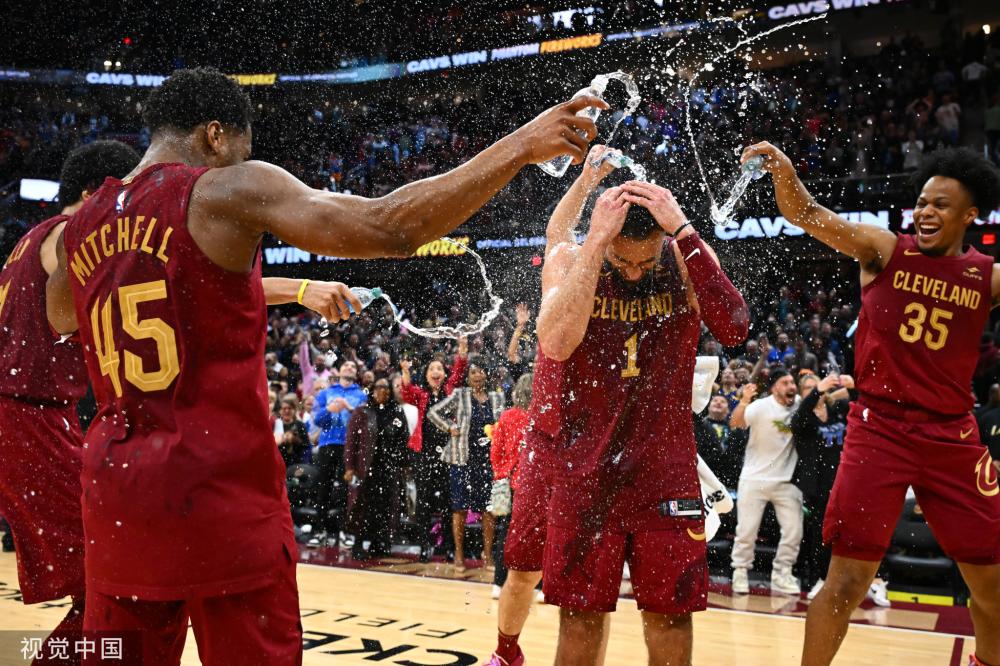 确保中场的 确保中场的