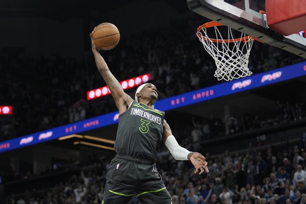 中两记罚球 中两记罚球